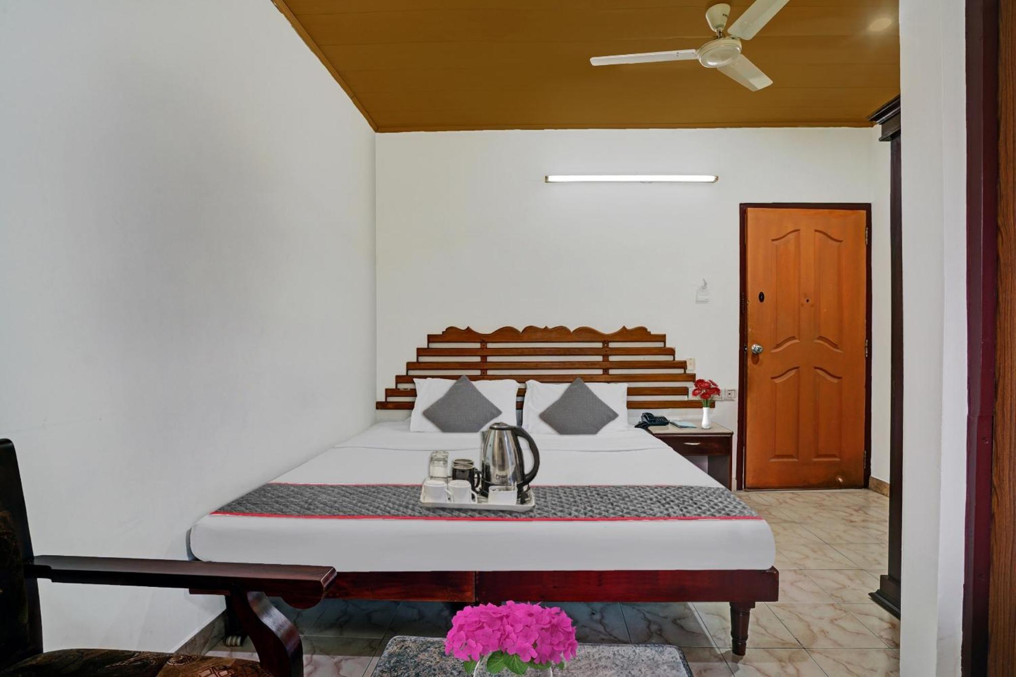 Palette - Pagoda Resorts Alappuzha Bagian luar foto