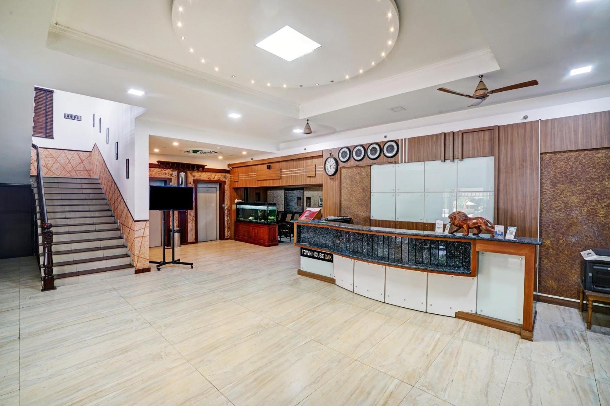 Palette - Pagoda Resorts Alappuzha Bagian luar foto