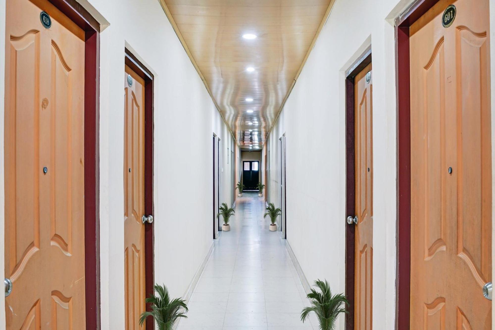 Palette - Pagoda Resorts Alappuzha Bagian luar foto