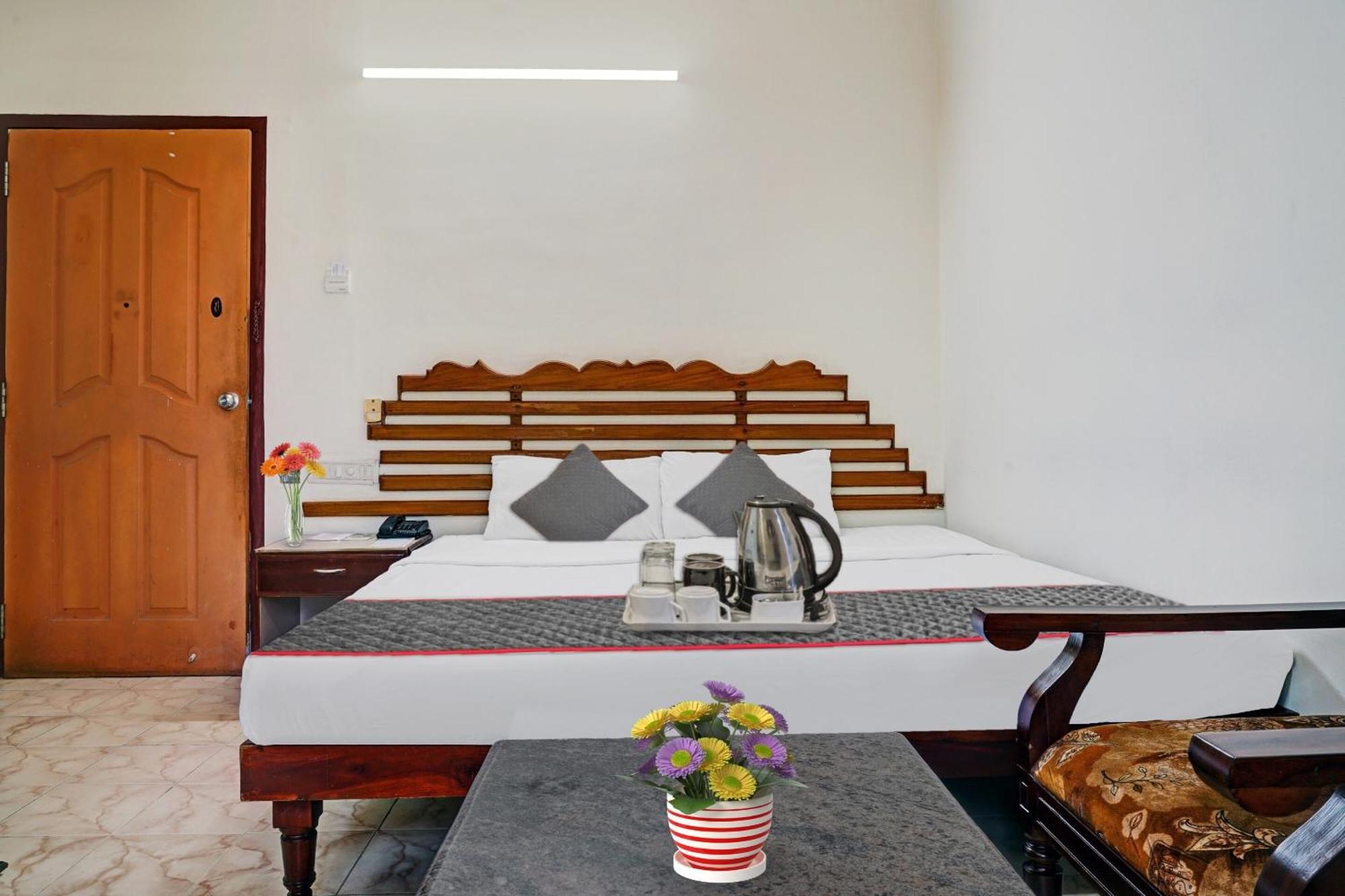 Palette - Pagoda Resorts Alappuzha Bagian luar foto