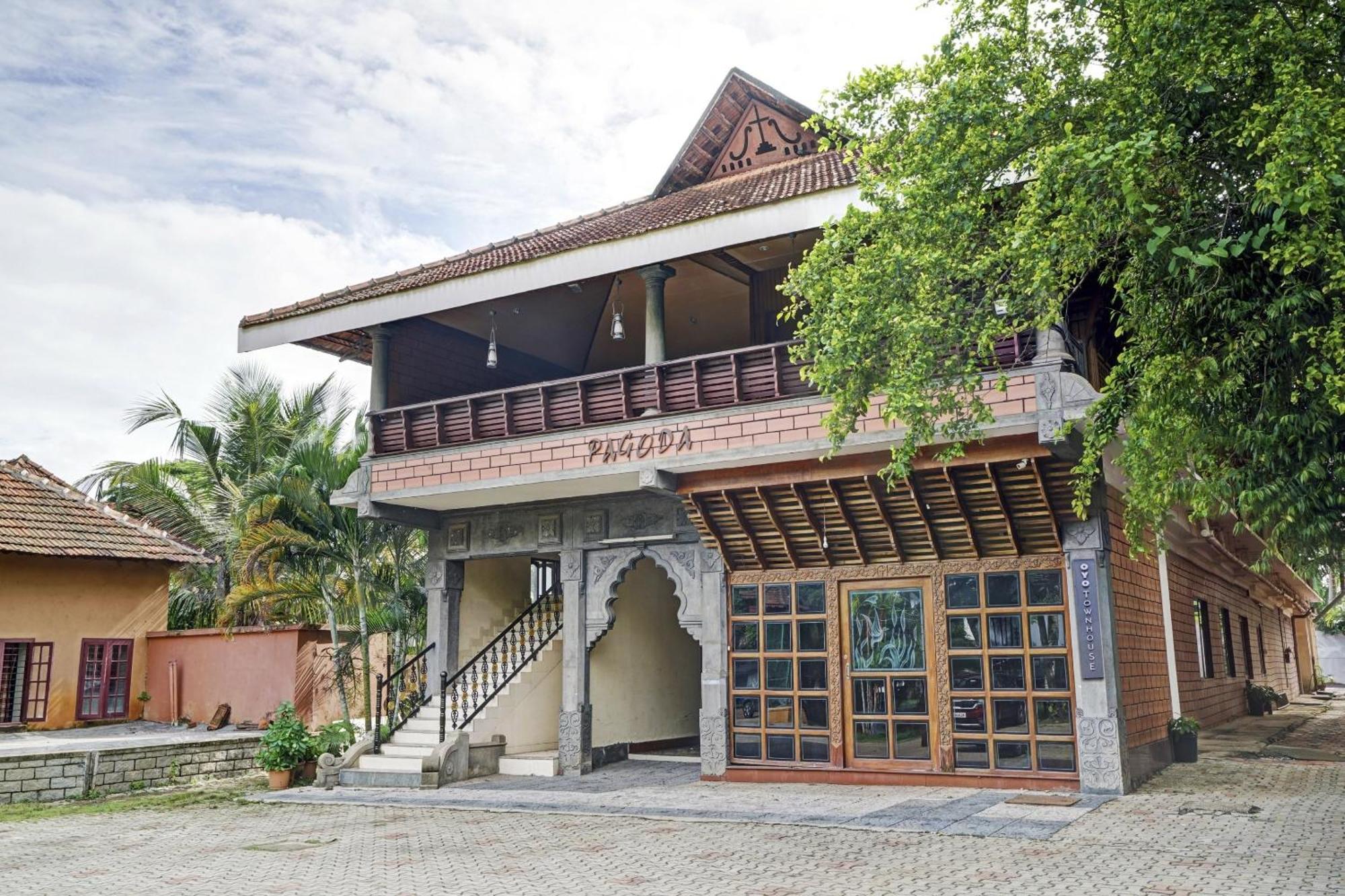 Palette - Pagoda Resorts Alappuzha Bagian luar foto