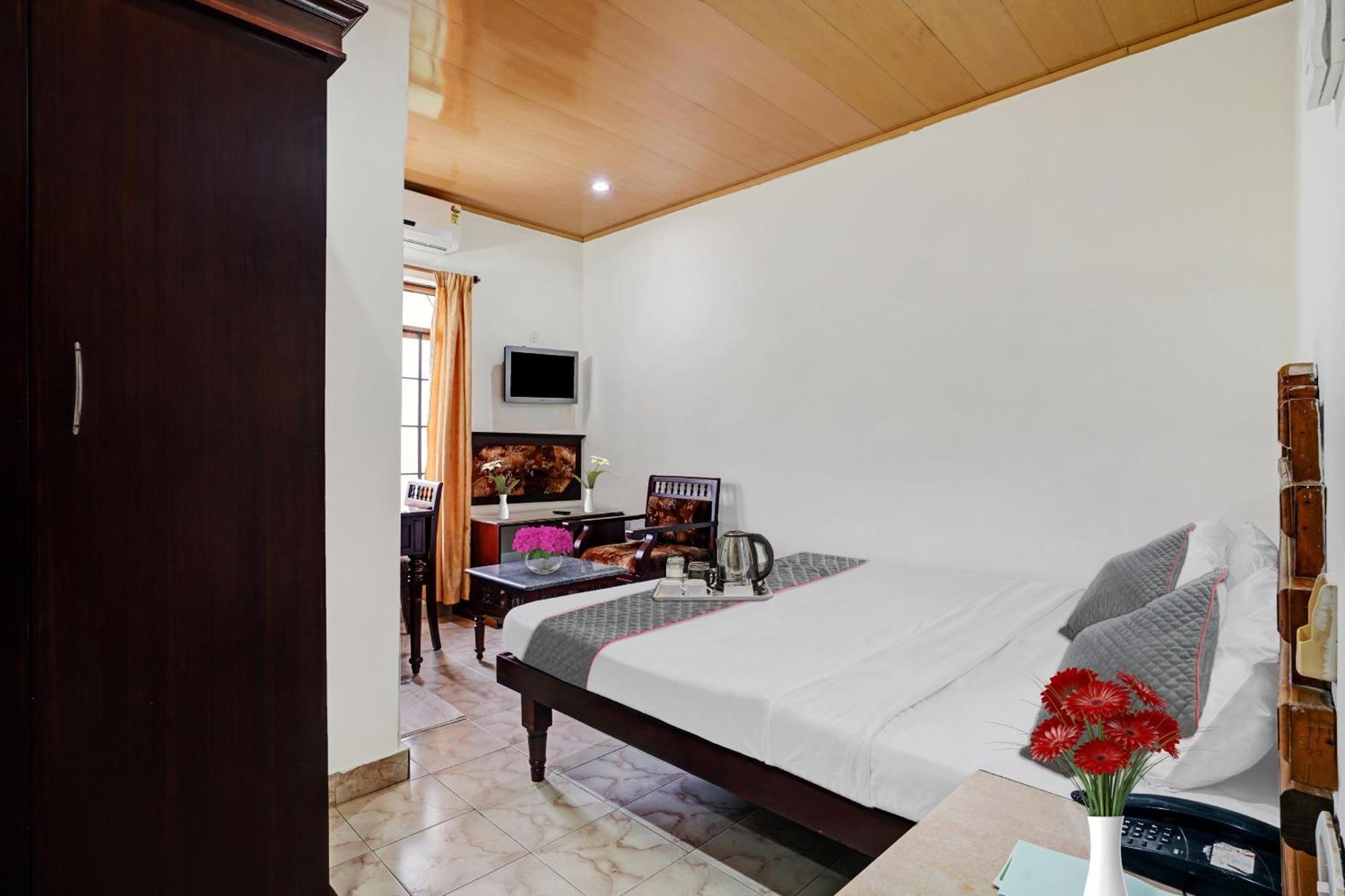 Palette - Pagoda Resorts Alappuzha Bagian luar foto